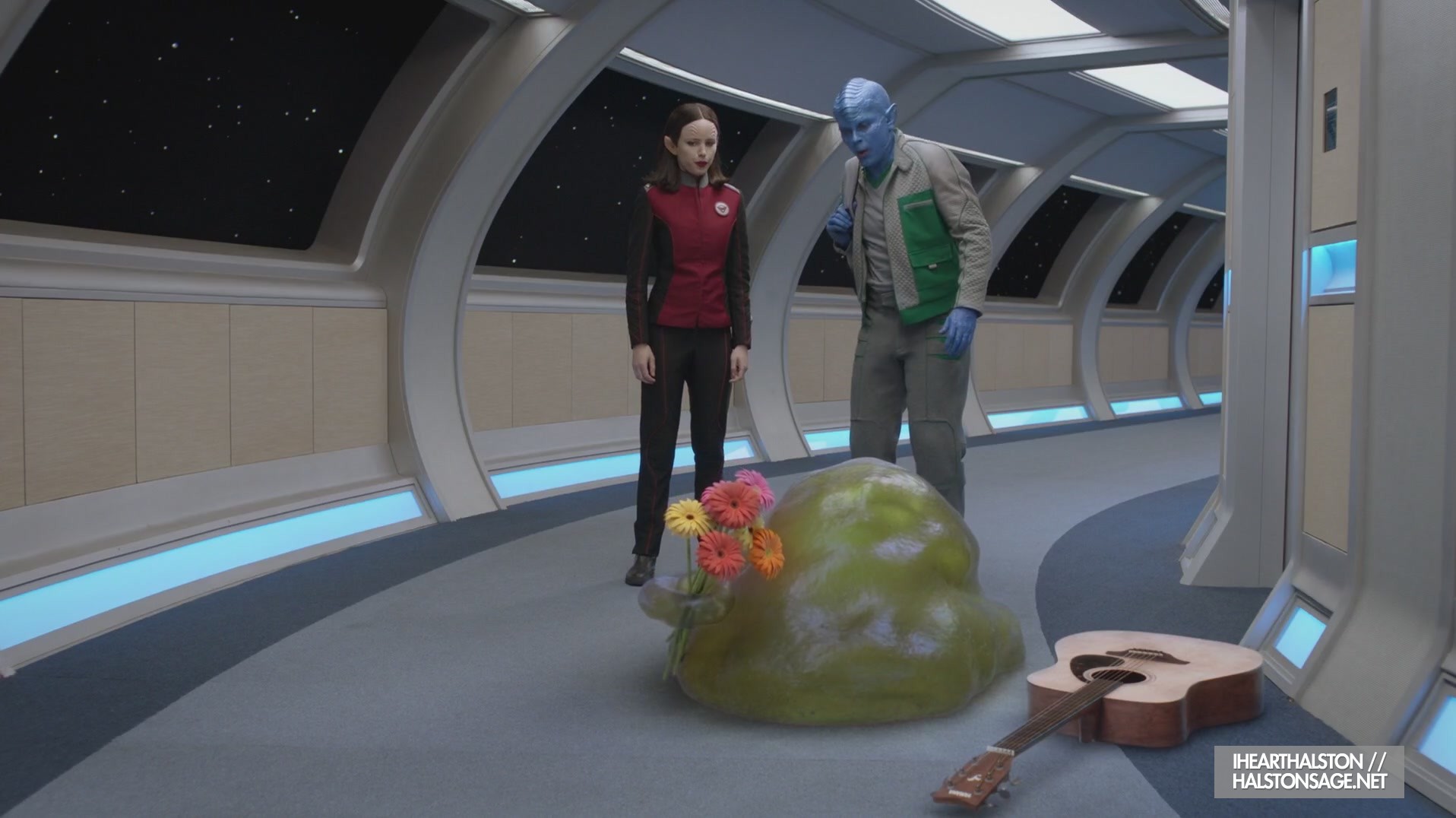 iHeartHalston_HalstonSageNet_TheOrville1x09Screencaps_113.jpg