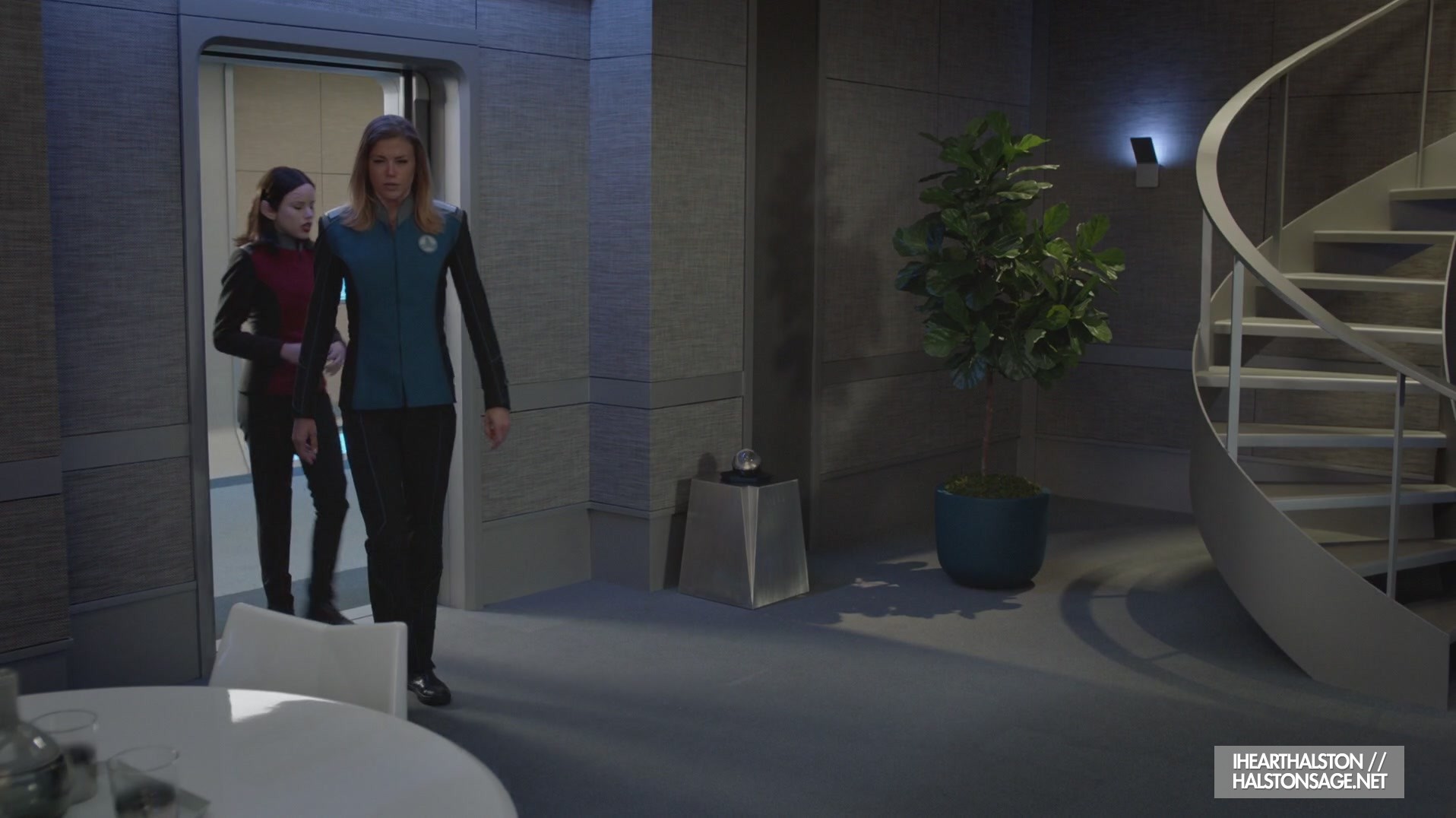 iHeartHalston_HalstonSageNet_TheOrville1x09Screencaps_130.jpg