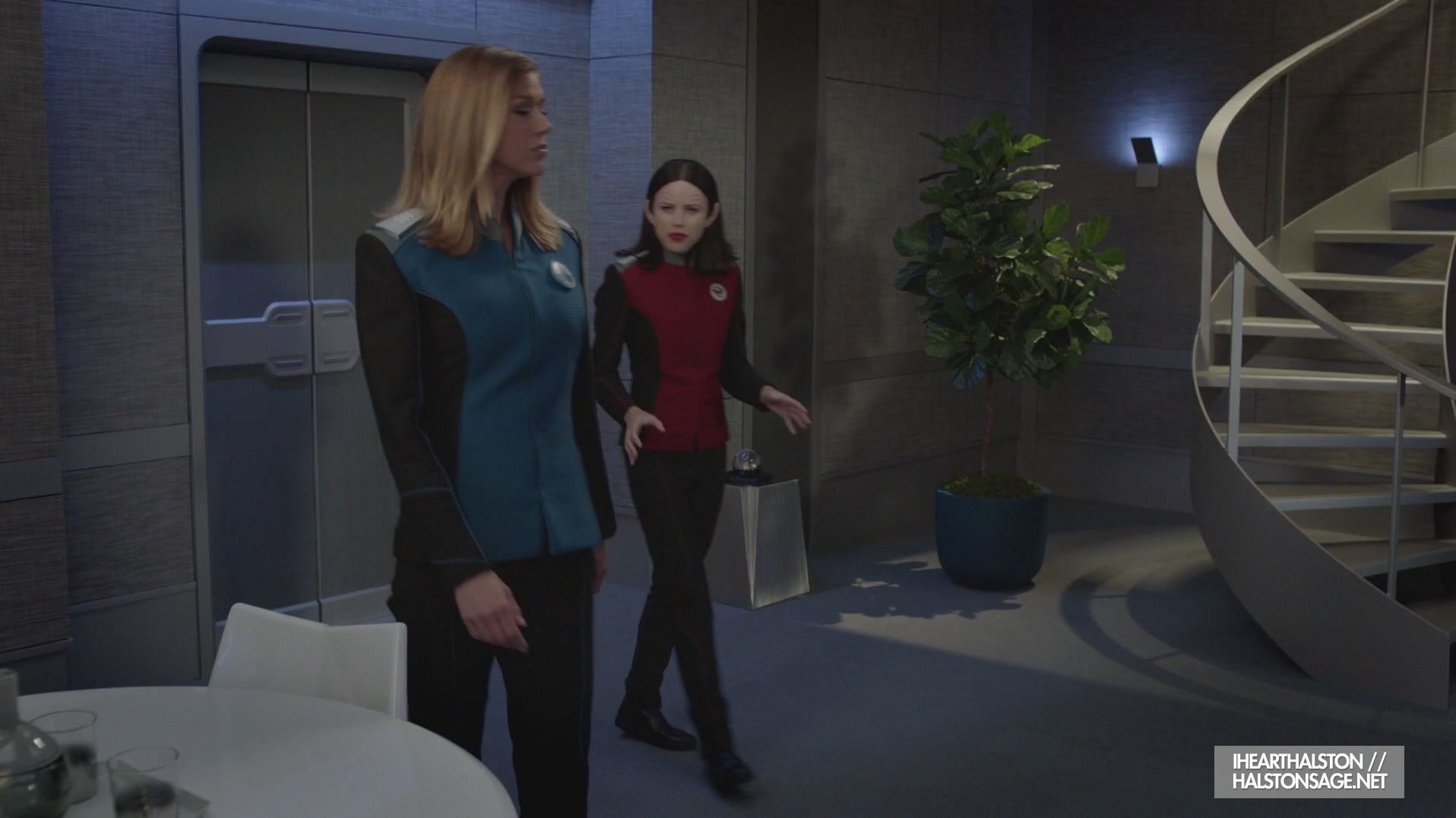 iHeartHalston_HalstonSageNet_TheOrville1x09Screencaps_131.jpg