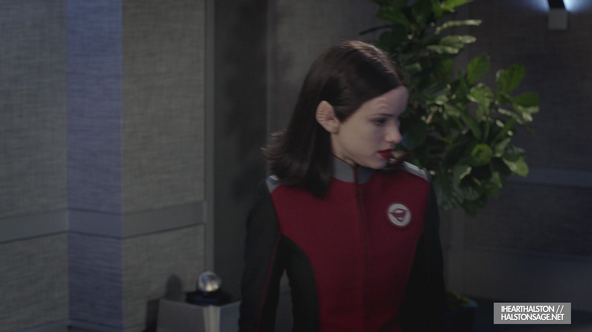 iHeartHalston_HalstonSageNet_TheOrville1x09Screencaps_140.jpg