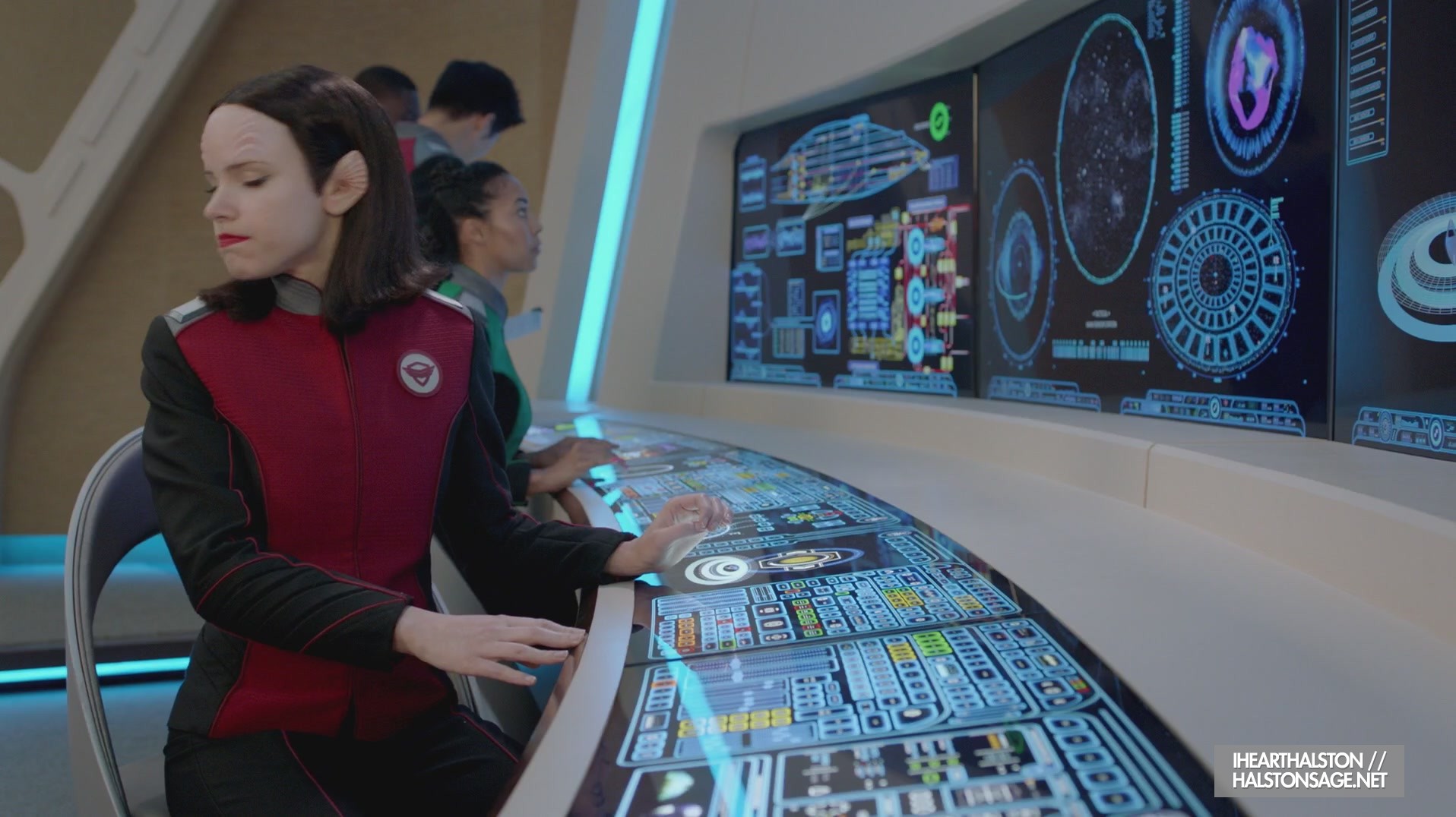 iHeartHalston_HalstonSageNet_TheOrville1x09Screencaps_173.jpg