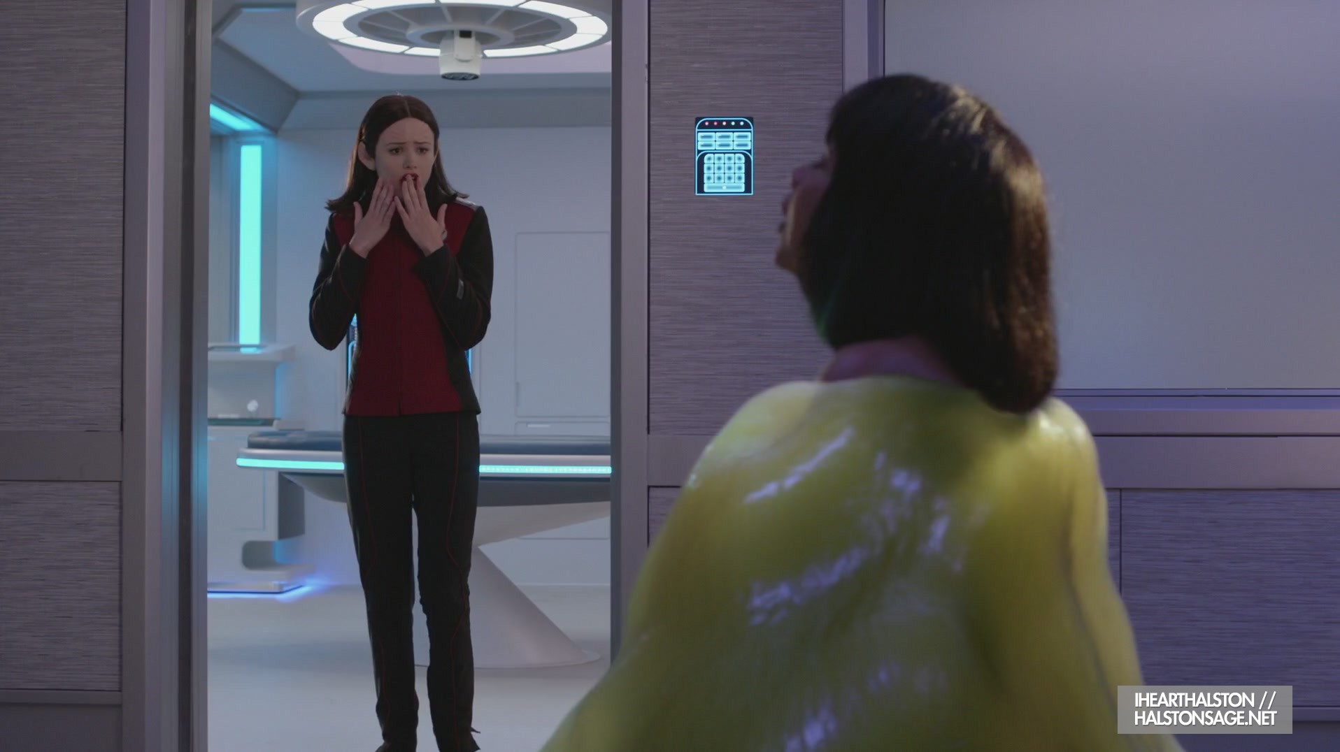 iHeartHalston_HalstonSageNet_TheOrville1x09Screencaps_208.jpg