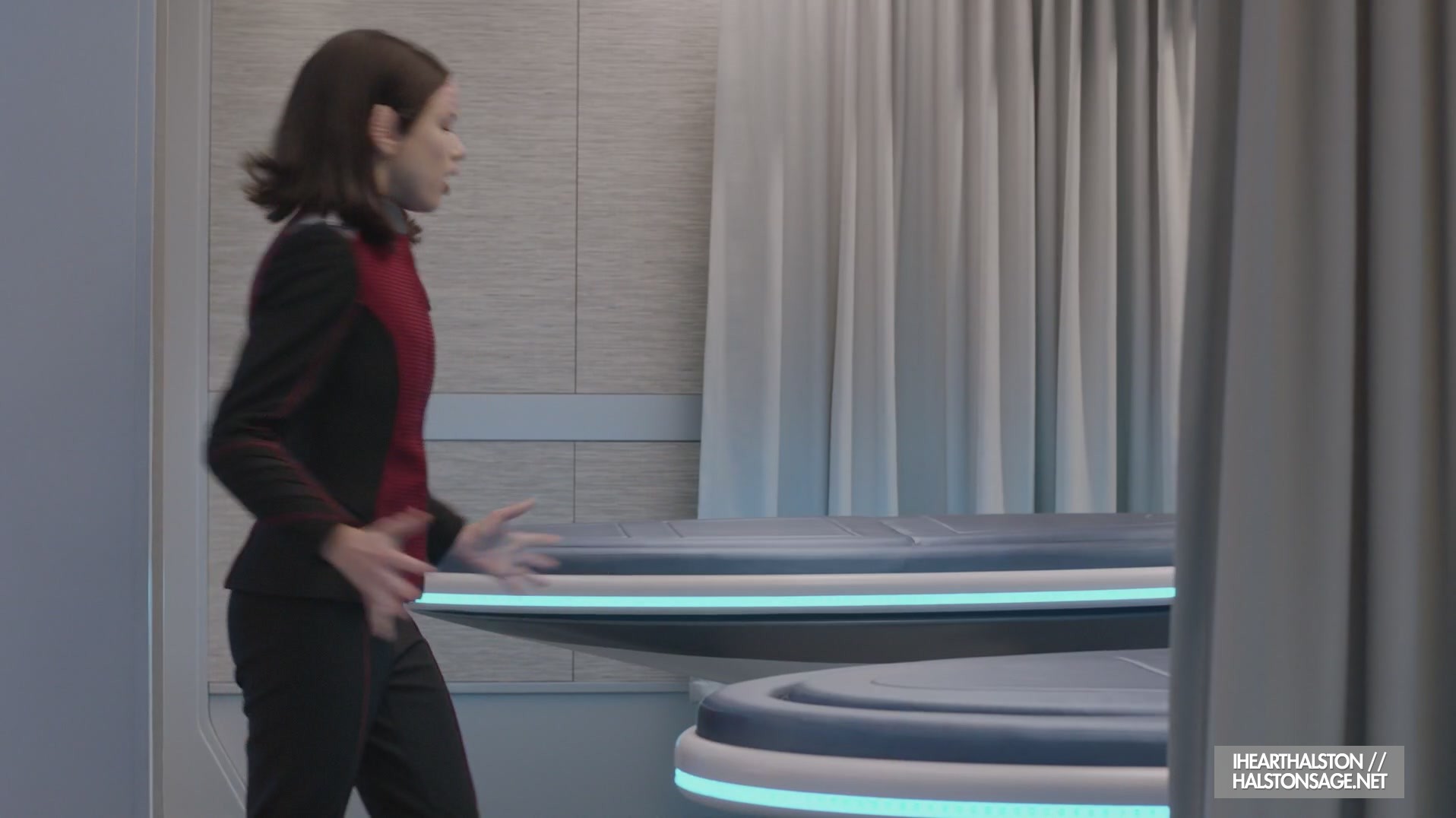 iHeartHalston_HalstonSageNet_TheOrville1x09Screencaps_210.jpg