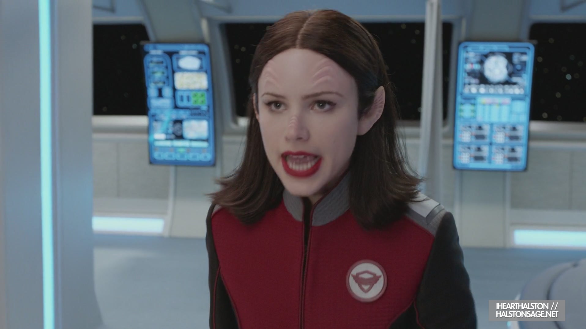 iHeartHalston_HalstonSageNet_TheOrville1x09Screencaps_240.jpg