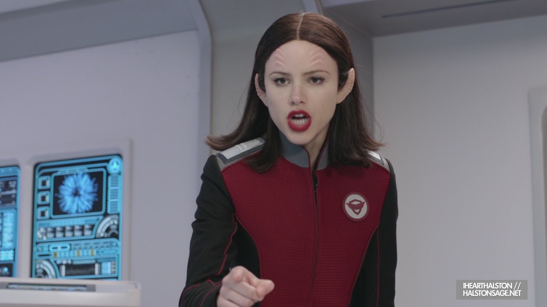 iHeartHalston_HalstonSageNet_TheOrville1x09Screencaps_243.jpg