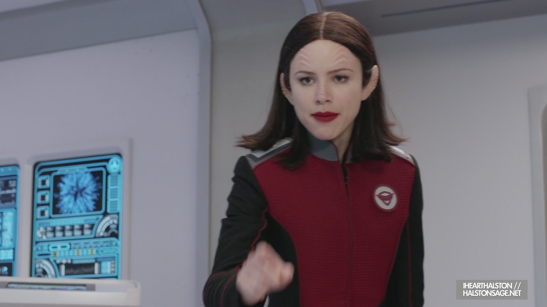 iHeartHalston_HalstonSageNet_TheOrville1x09Screencaps_246.jpg