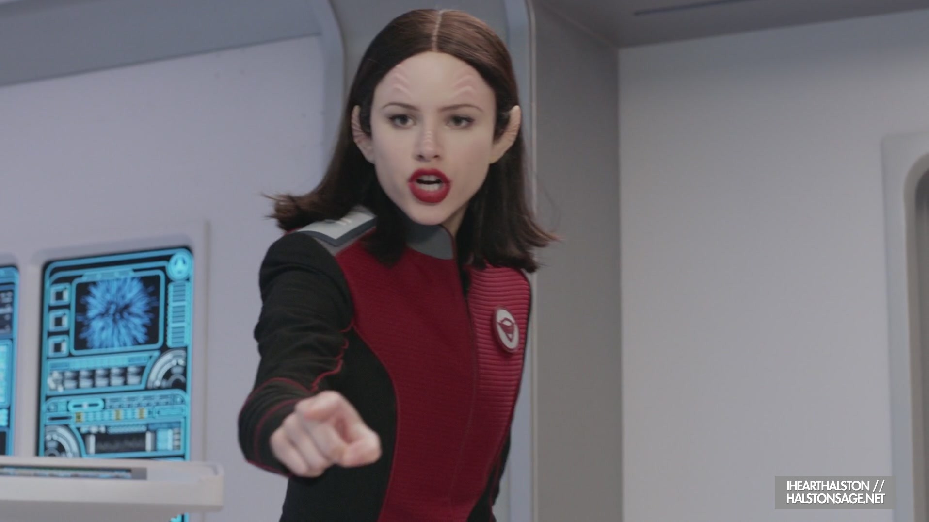 iHeartHalston_HalstonSageNet_TheOrville1x09Screencaps_247.jpg