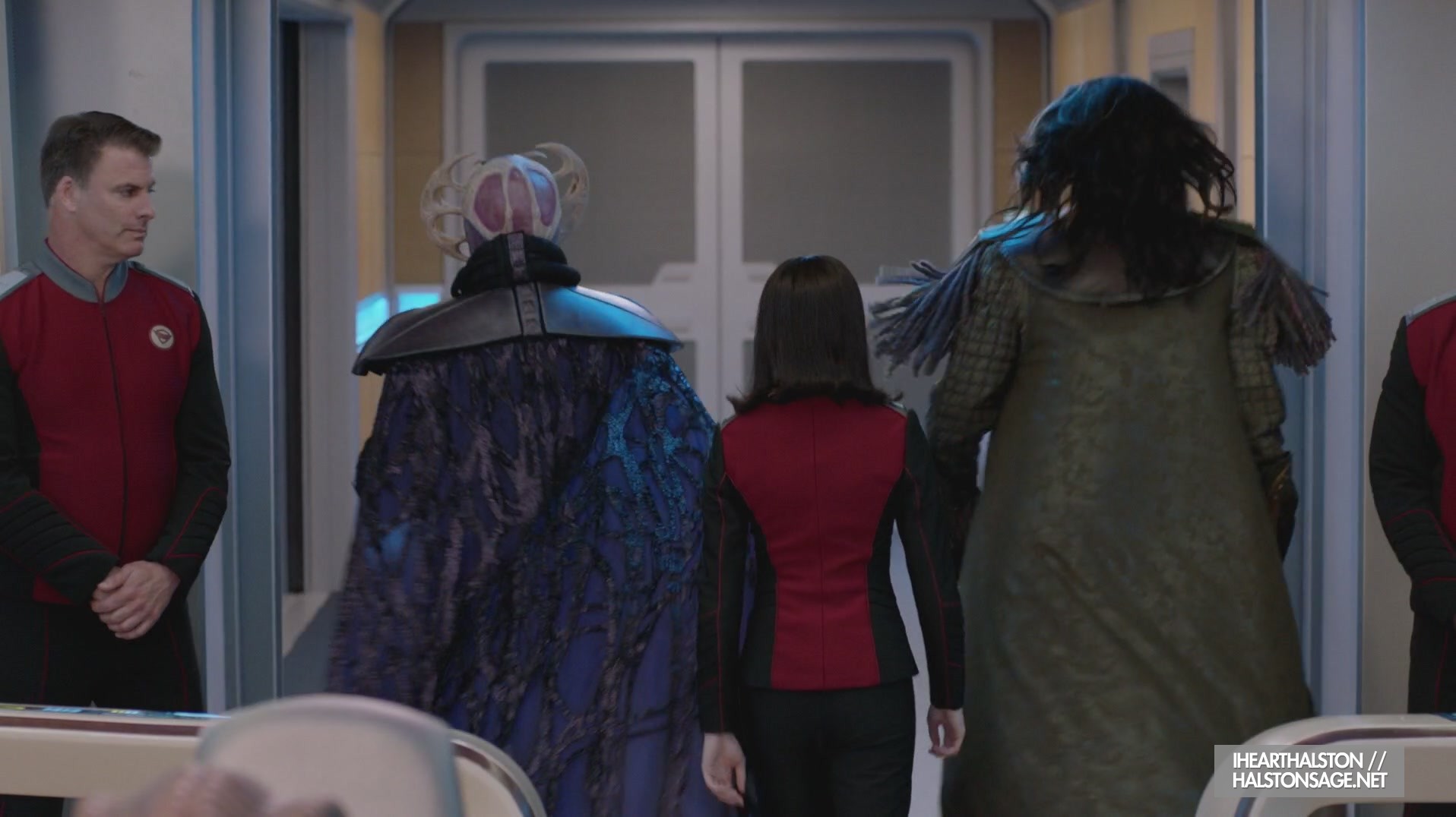 iHeartHalston_HalstonSageNet_TheOrville1x09Screencaps_330.jpg