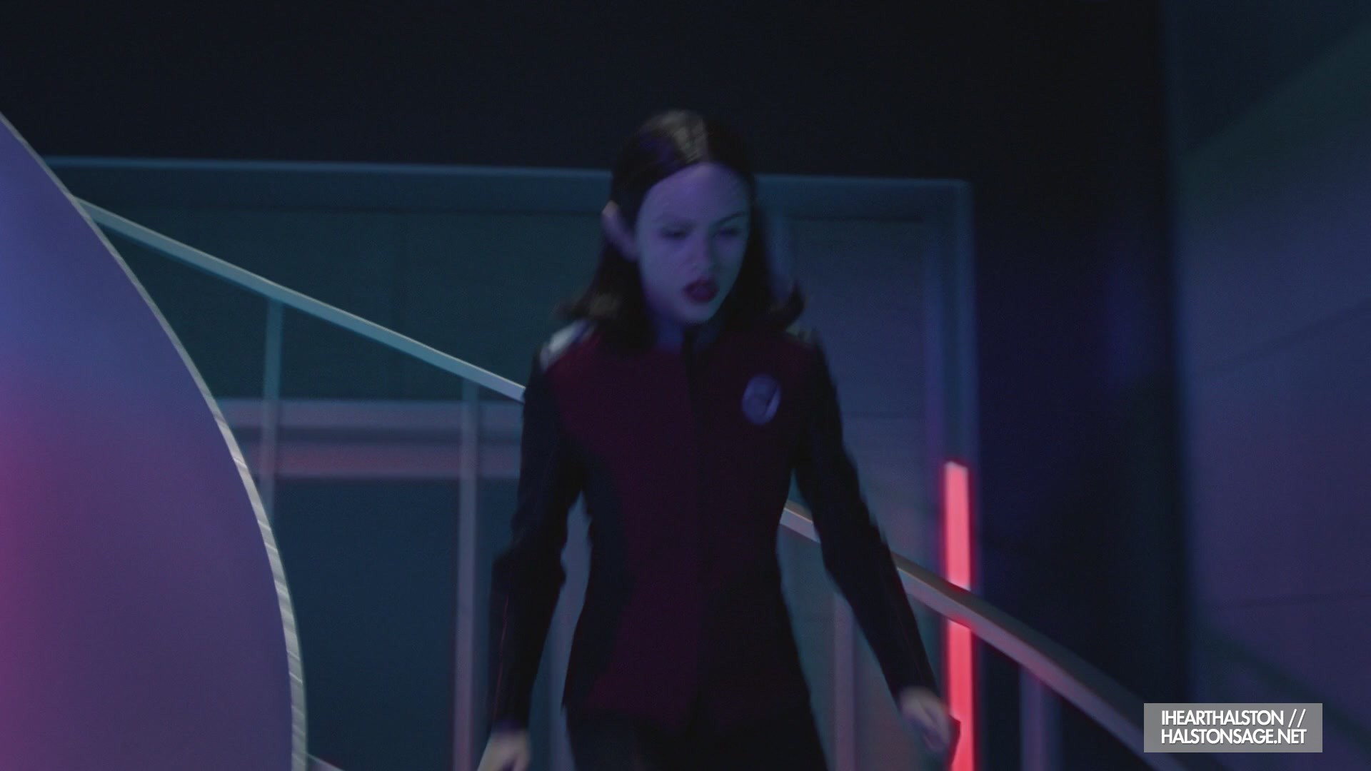 iHeartHalston_HalstonSageNet_TheOrville1x10Screencaps_006.jpg