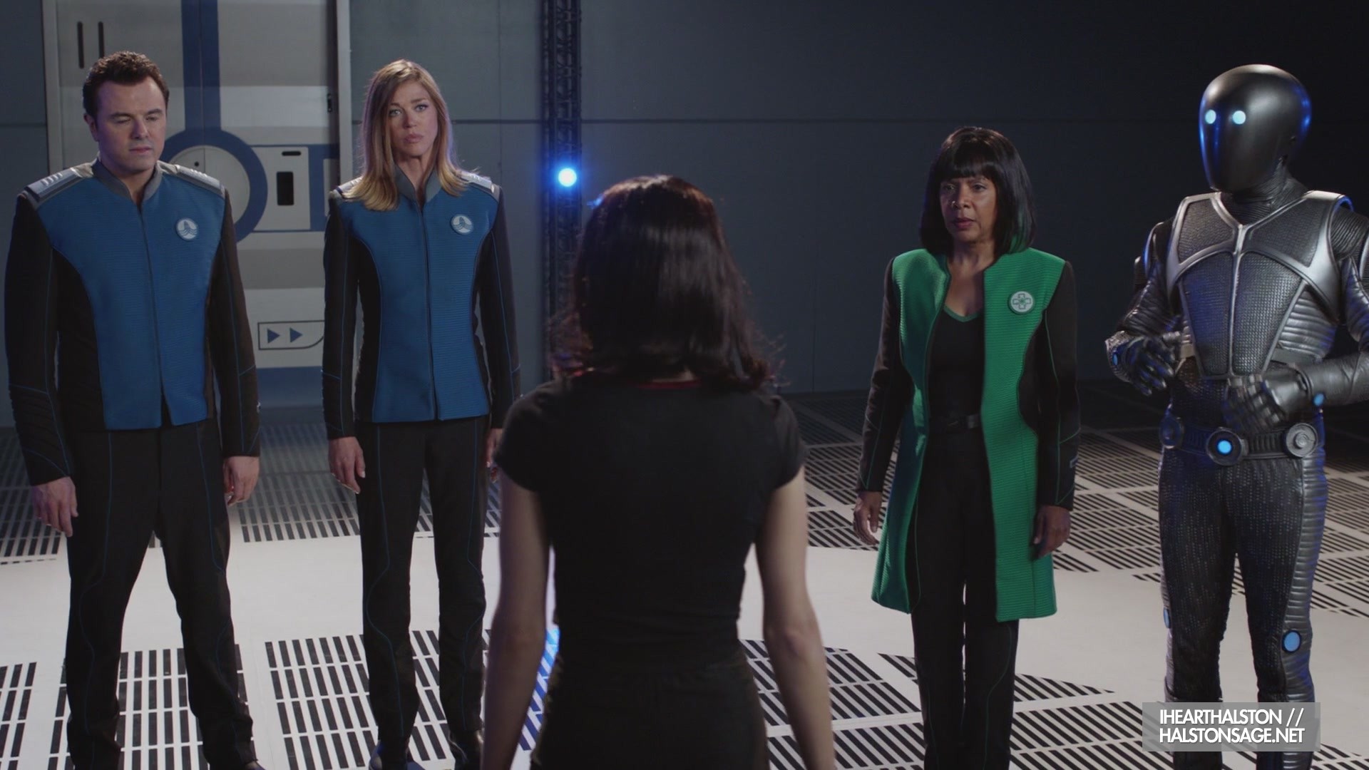 iHeartHalston_HalstonSageNet_TheOrville1x10Screencaps_1084.jpg