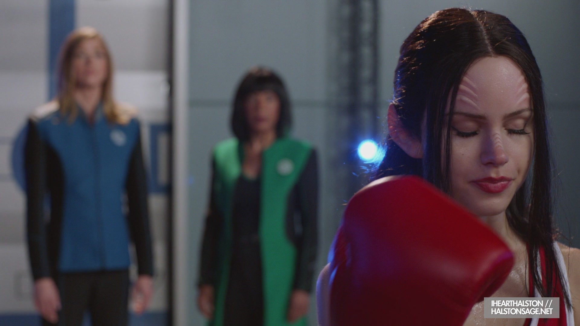 iHeartHalston_HalstonSageNet_TheOrville1x10Screencaps_122.jpg