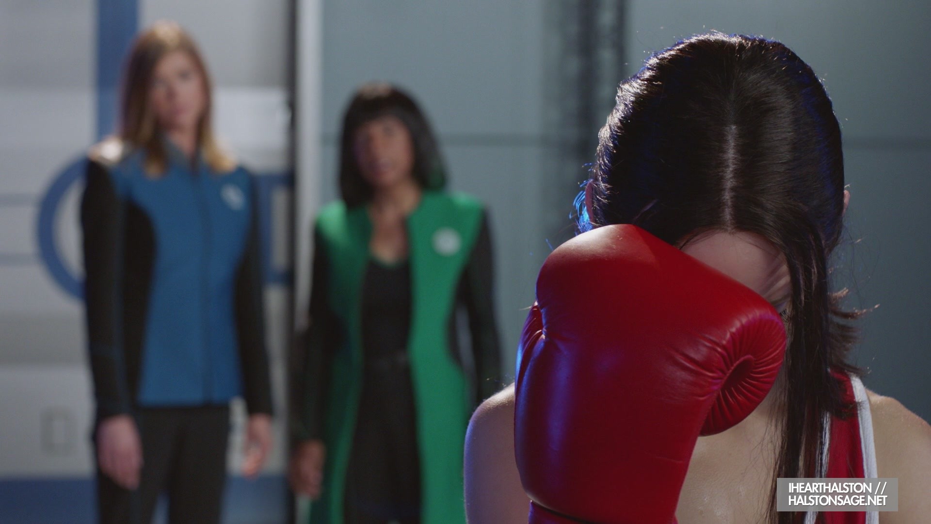 iHeartHalston_HalstonSageNet_TheOrville1x10Screencaps_132.jpg