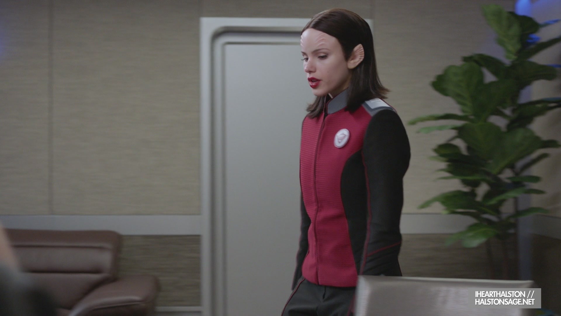 iHeartHalston_HalstonSageNet_TheOrville1x10Screencaps_151.jpg