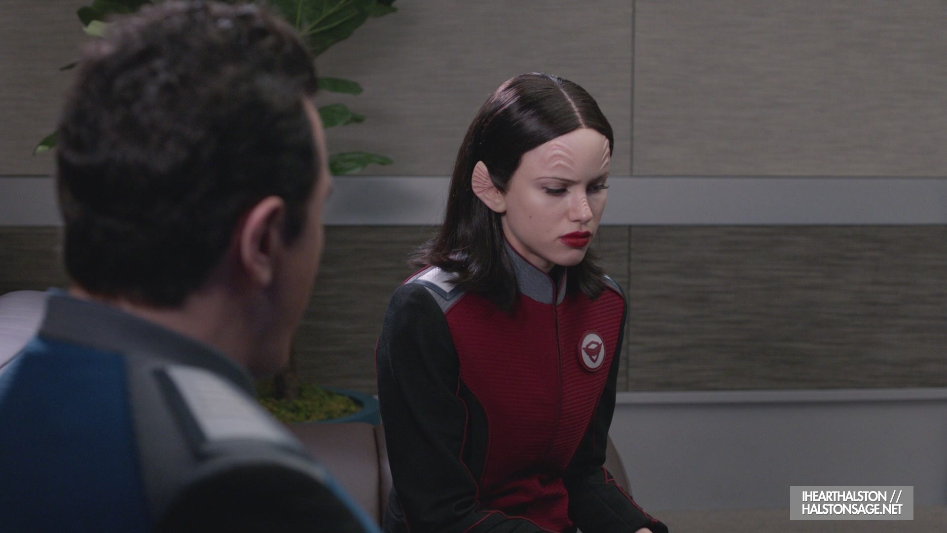 iHeartHalston_HalstonSageNet_TheOrville1x10Screencaps_192.jpg