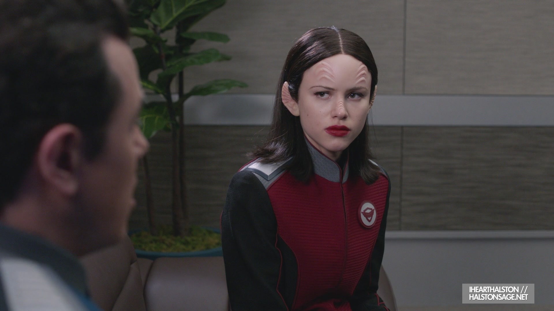 iHeartHalston_HalstonSageNet_TheOrville1x10Screencaps_198.jpg