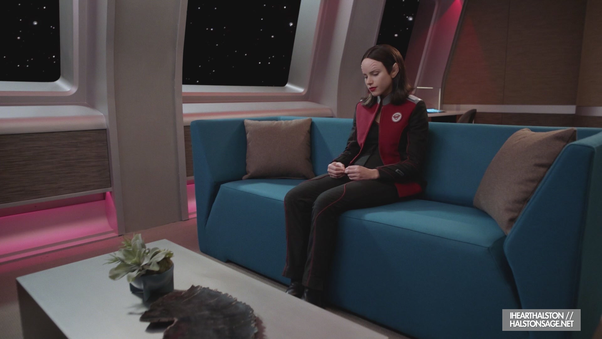 iHeartHalston_HalstonSageNet_TheOrville1x10Screencaps_206.jpg