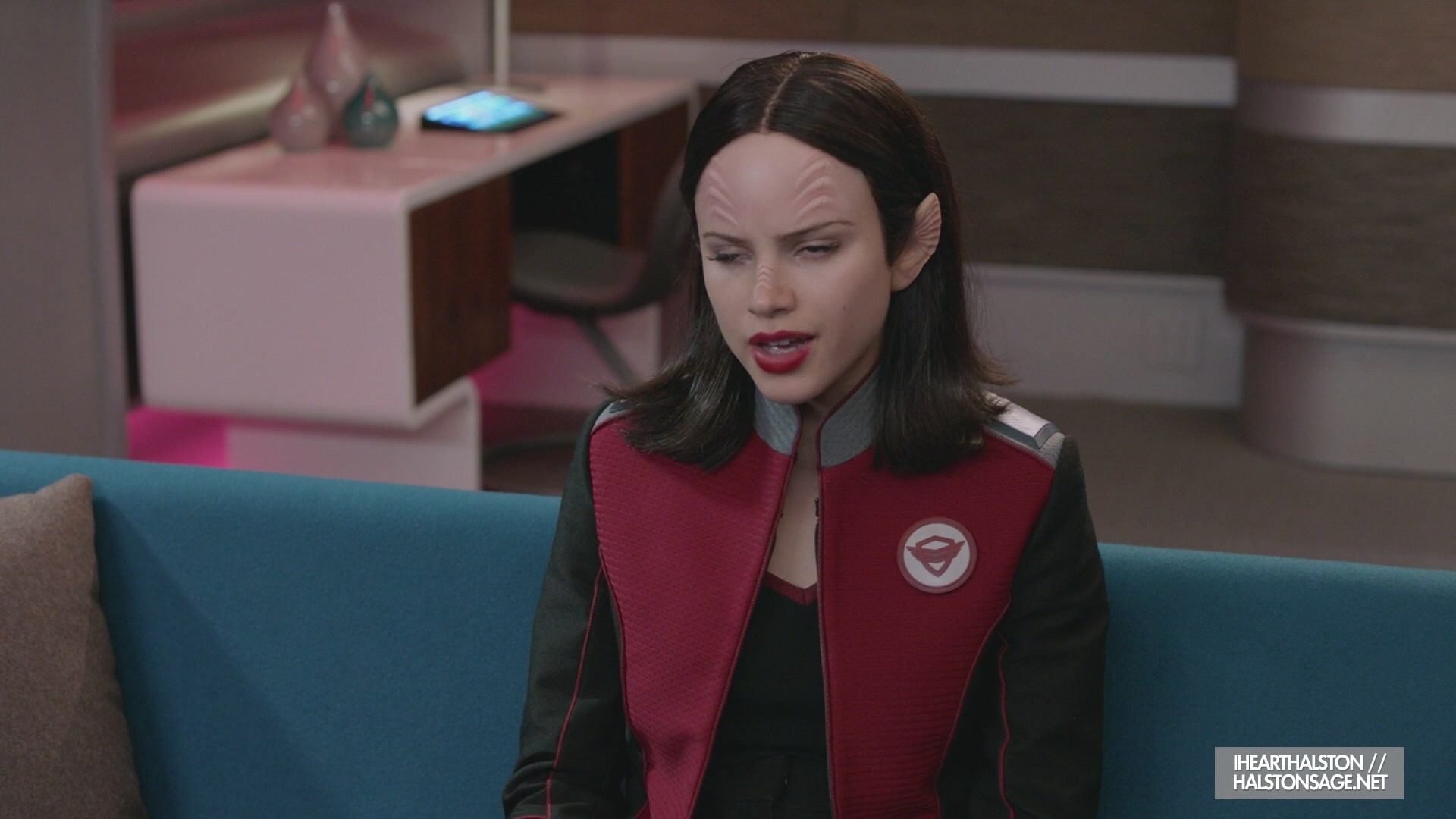 iHeartHalston_HalstonSageNet_TheOrville1x10Screencaps_208.jpg