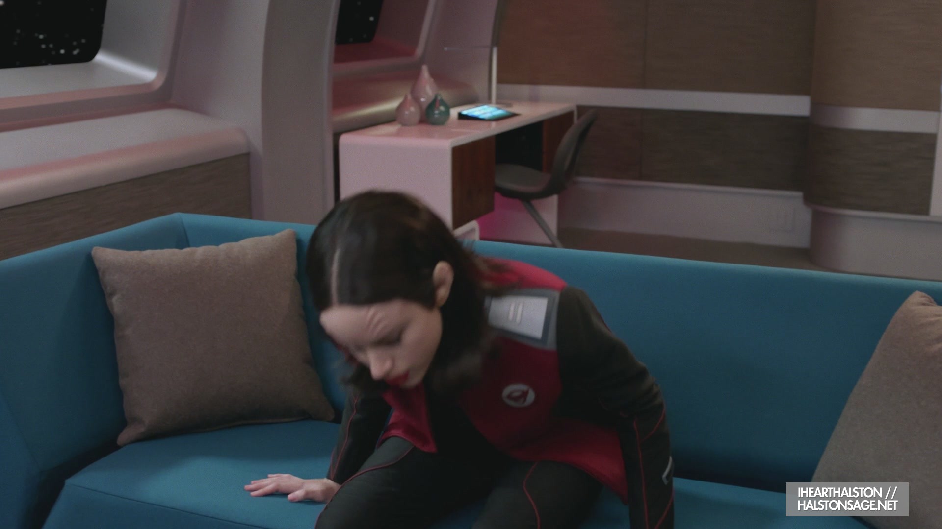 iHeartHalston_HalstonSageNet_TheOrville1x10Screencaps_211.jpg