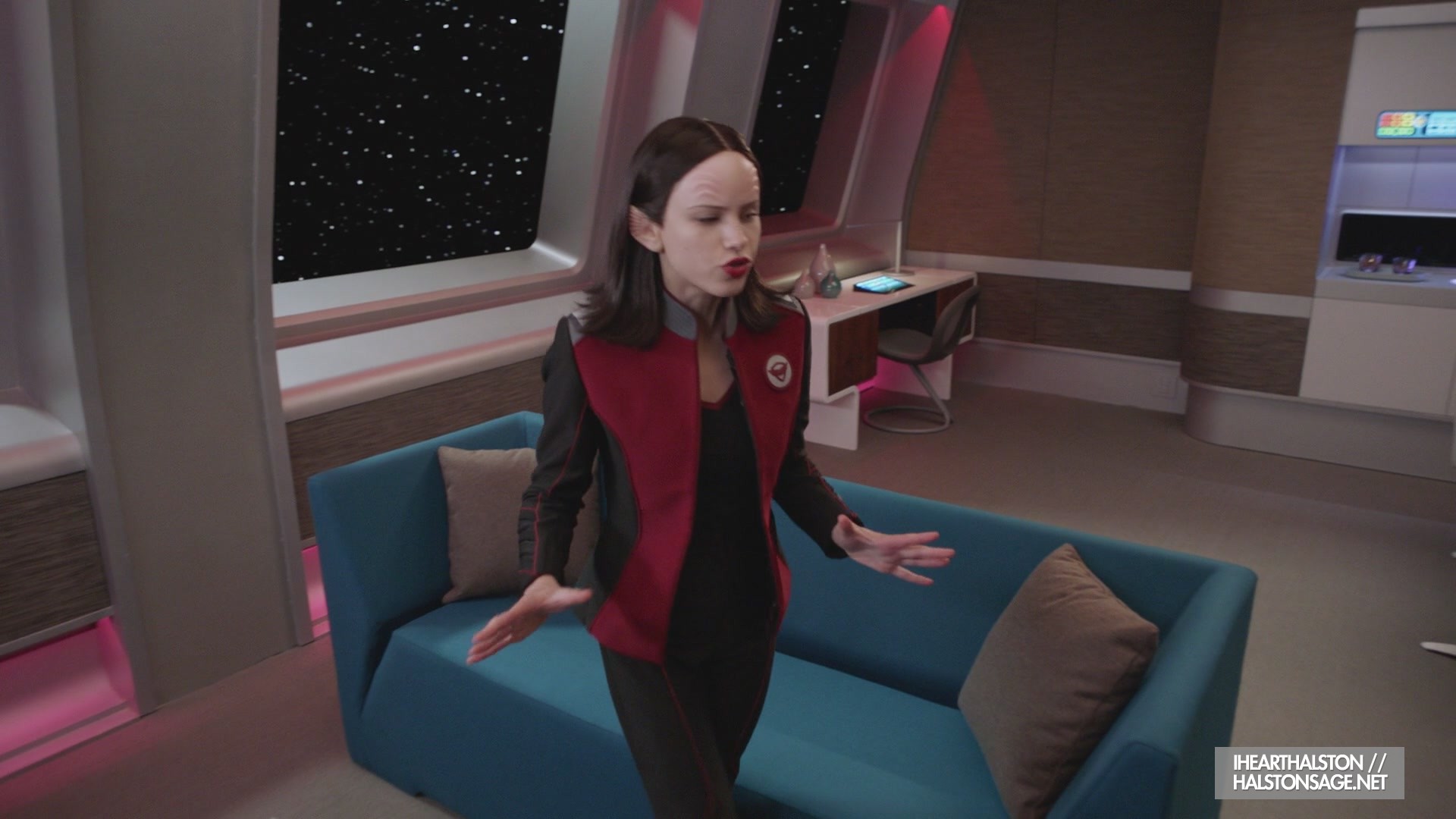 iHeartHalston_HalstonSageNet_TheOrville1x10Screencaps_219.jpg