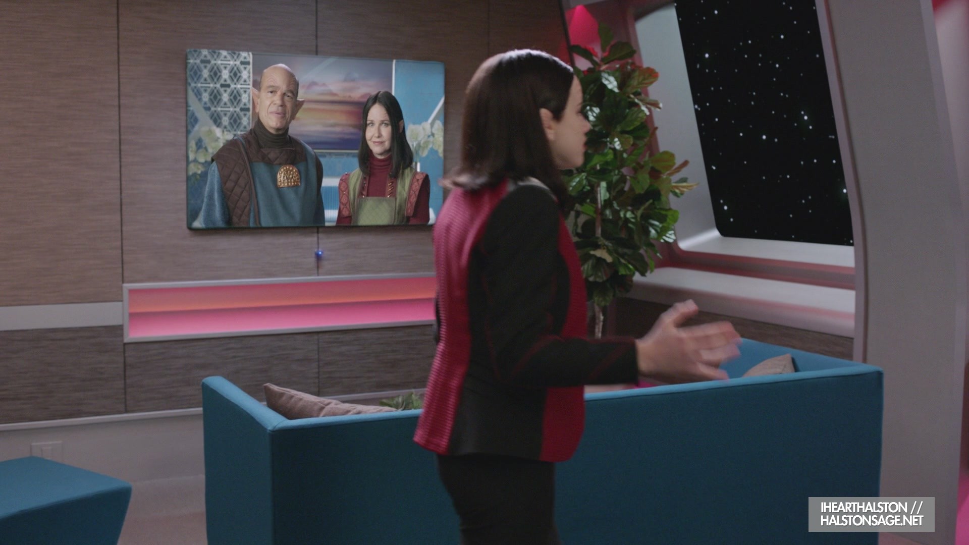 iHeartHalston_HalstonSageNet_TheOrville1x10Screencaps_223.jpg