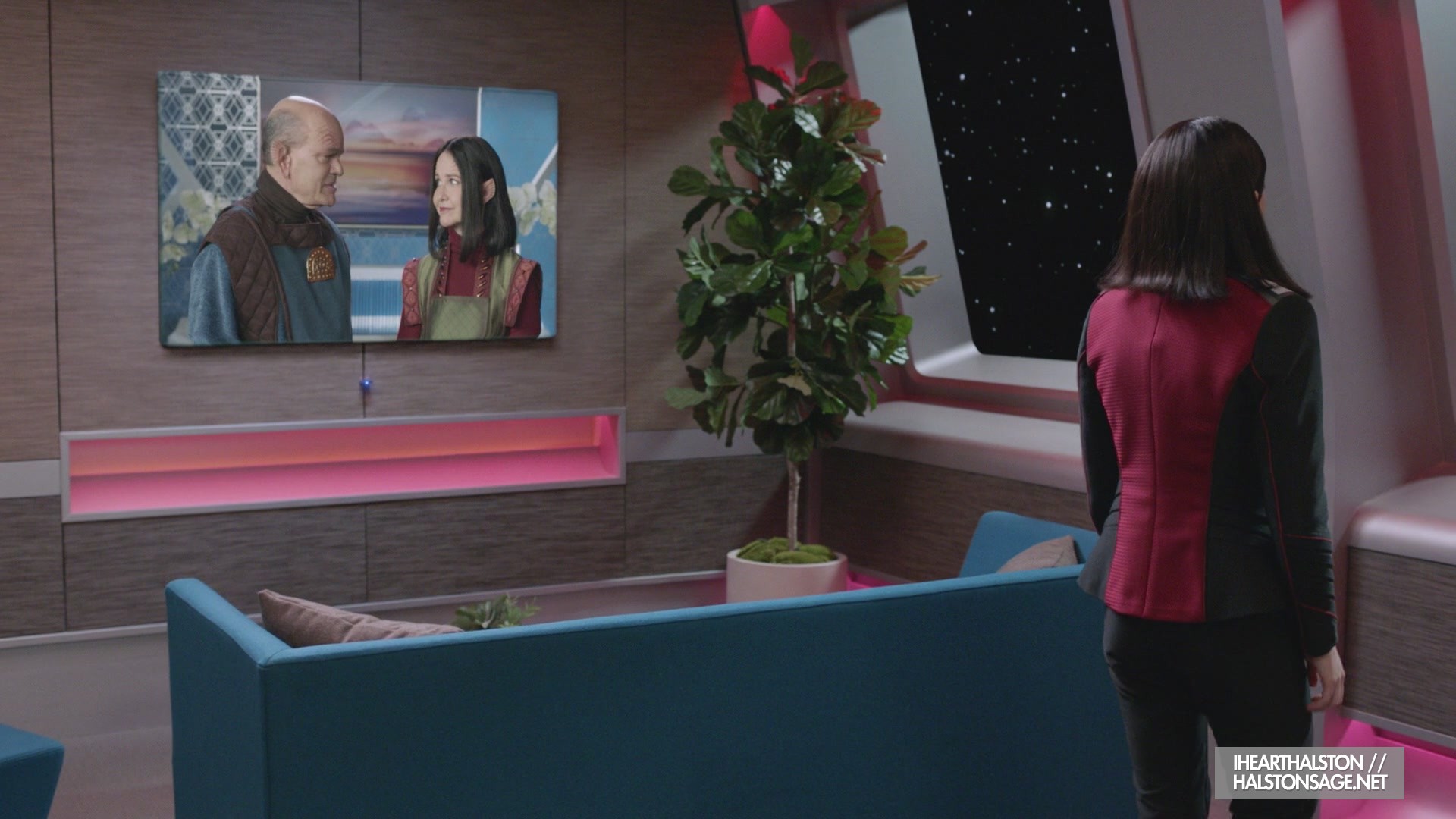 iHeartHalston_HalstonSageNet_TheOrville1x10Screencaps_225.jpg