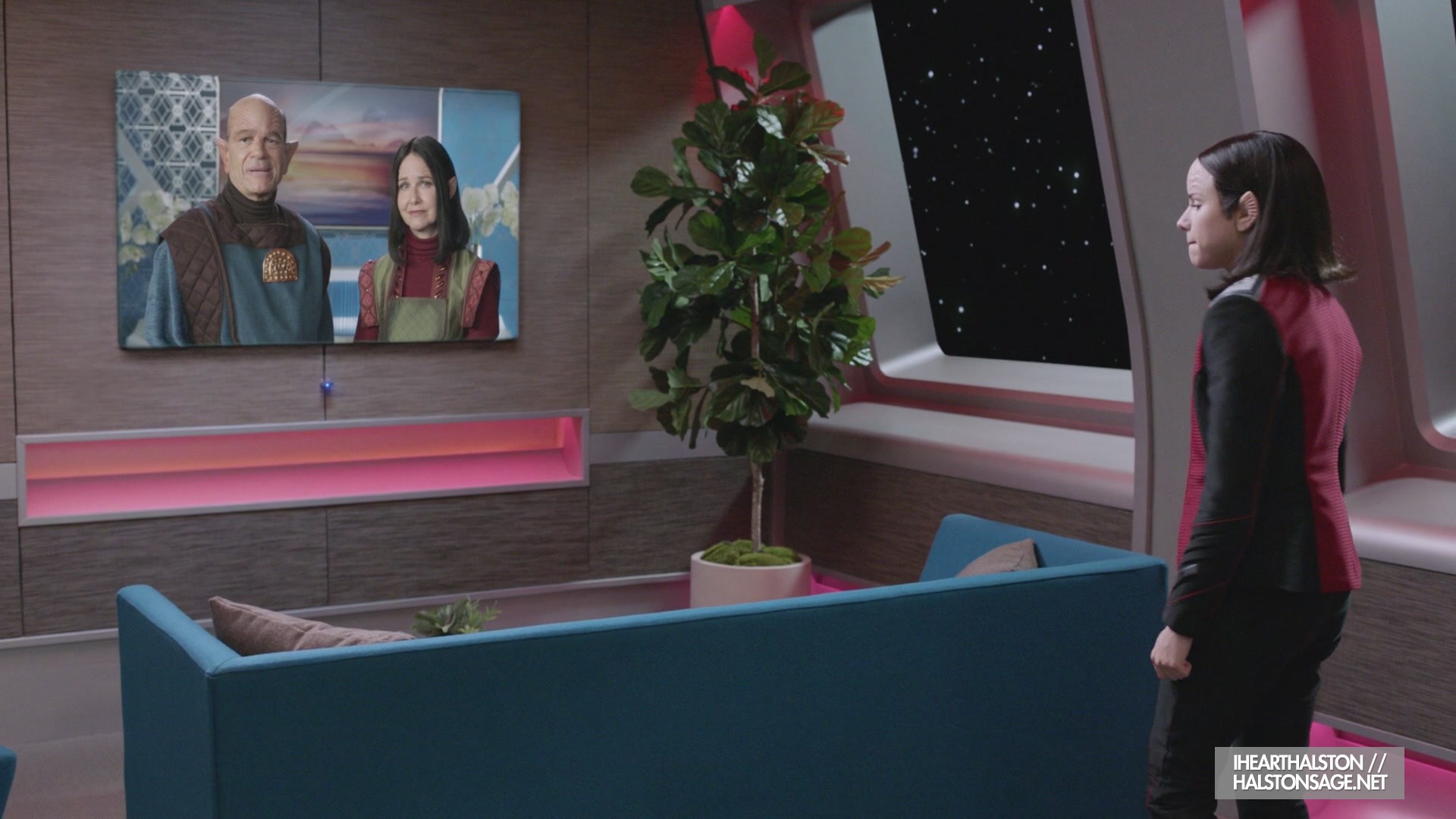 iHeartHalston_HalstonSageNet_TheOrville1x10Screencaps_226.jpg