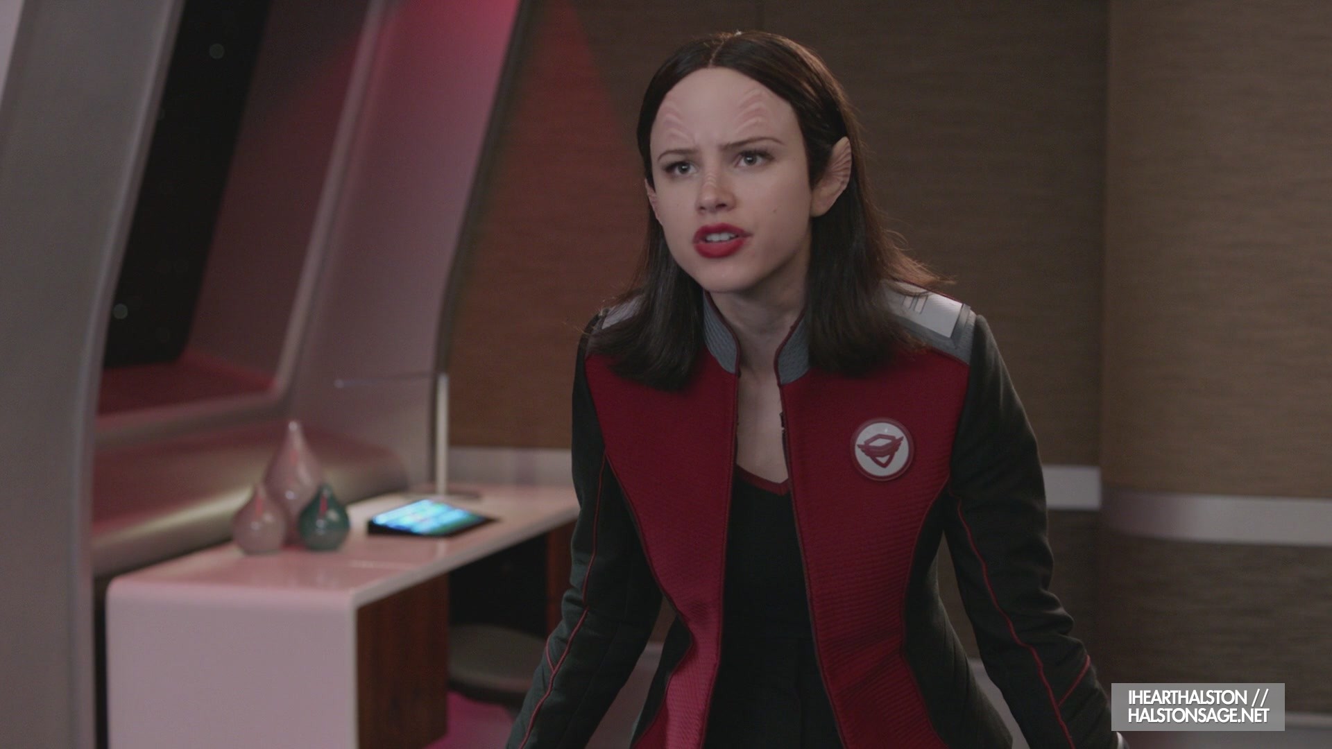 iHeartHalston_HalstonSageNet_TheOrville1x10Screencaps_235.jpg