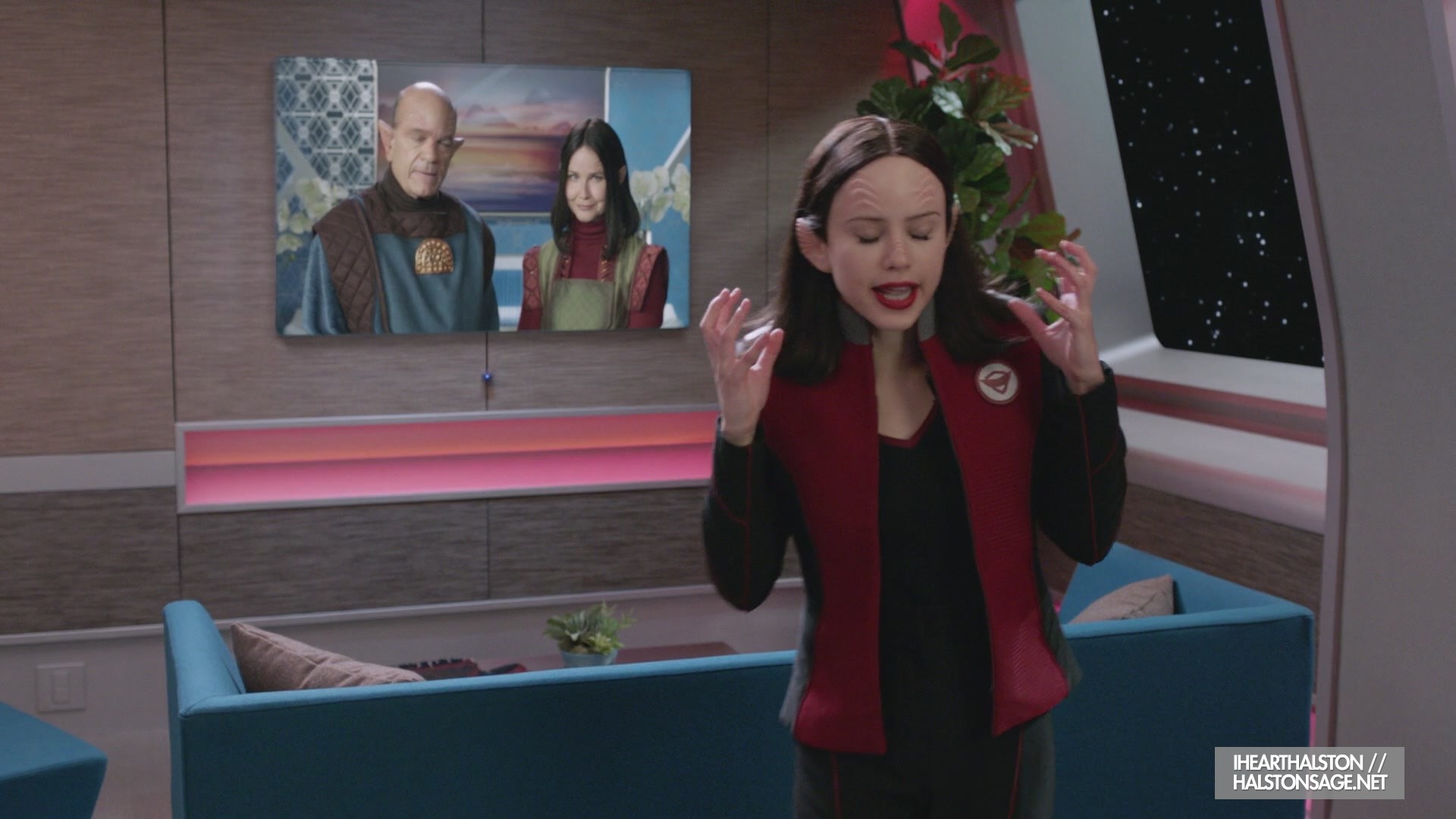 iHeartHalston_HalstonSageNet_TheOrville1x10Screencaps_237.jpg