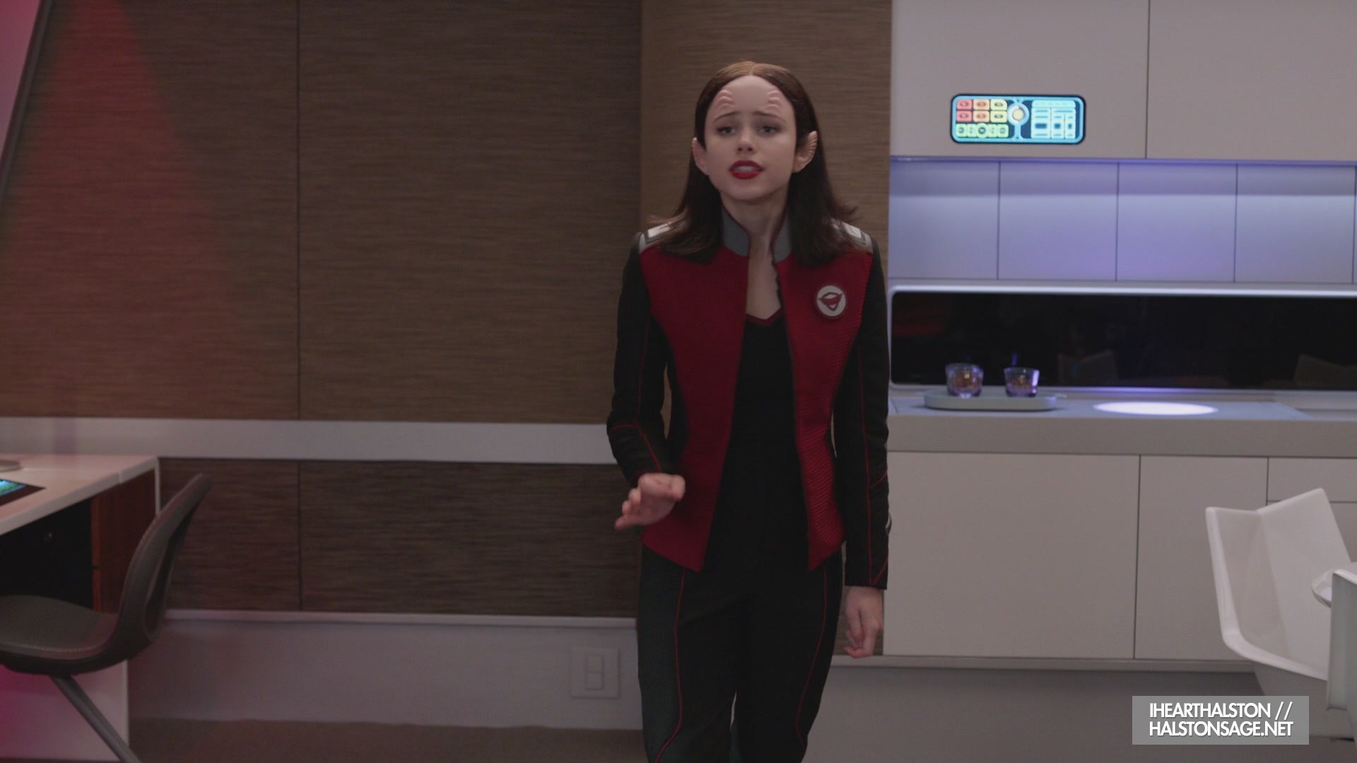 iHeartHalston_HalstonSageNet_TheOrville1x10Screencaps_241.jpg