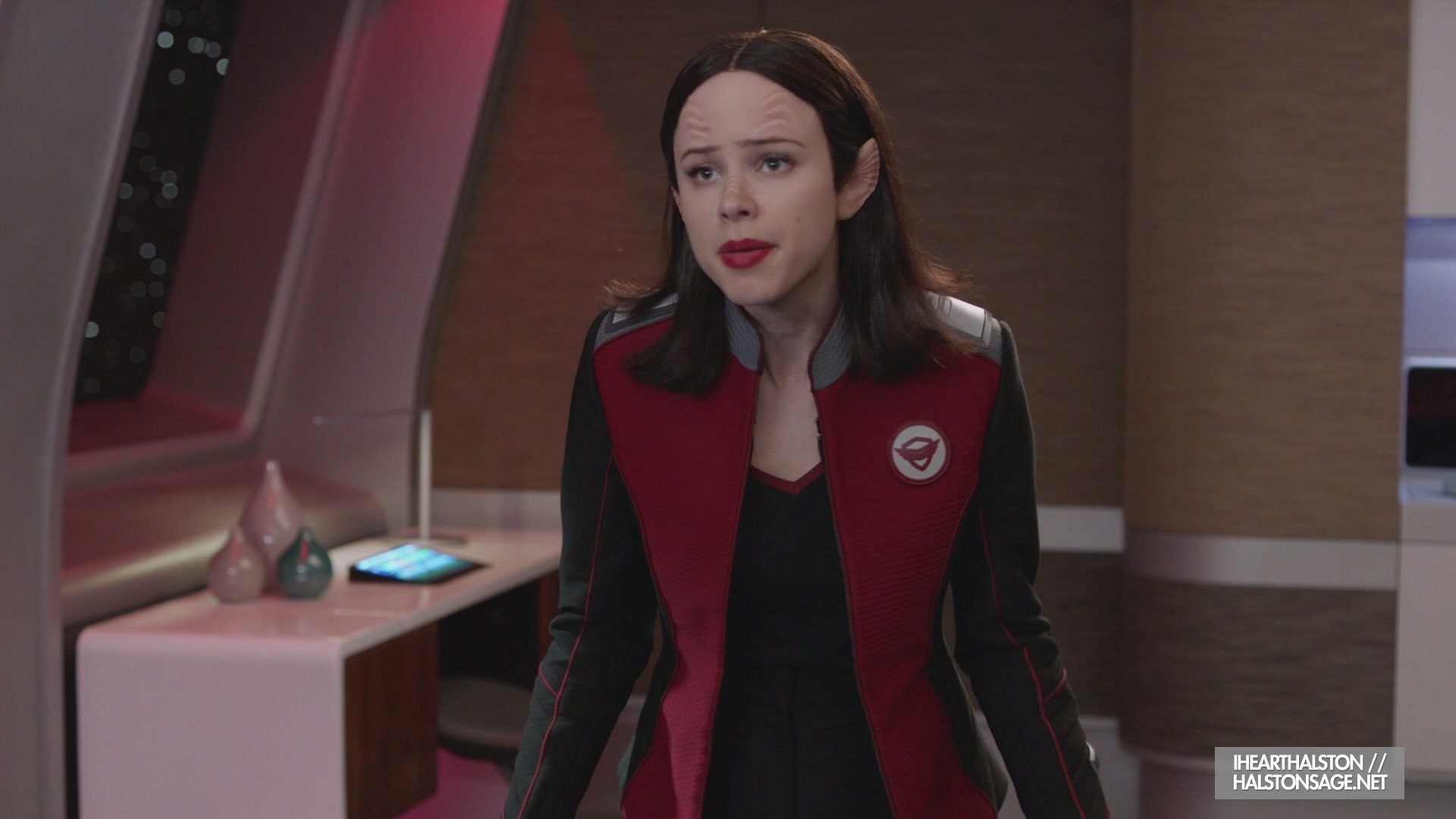 iHeartHalston_HalstonSageNet_TheOrville1x10Screencaps_246.jpg