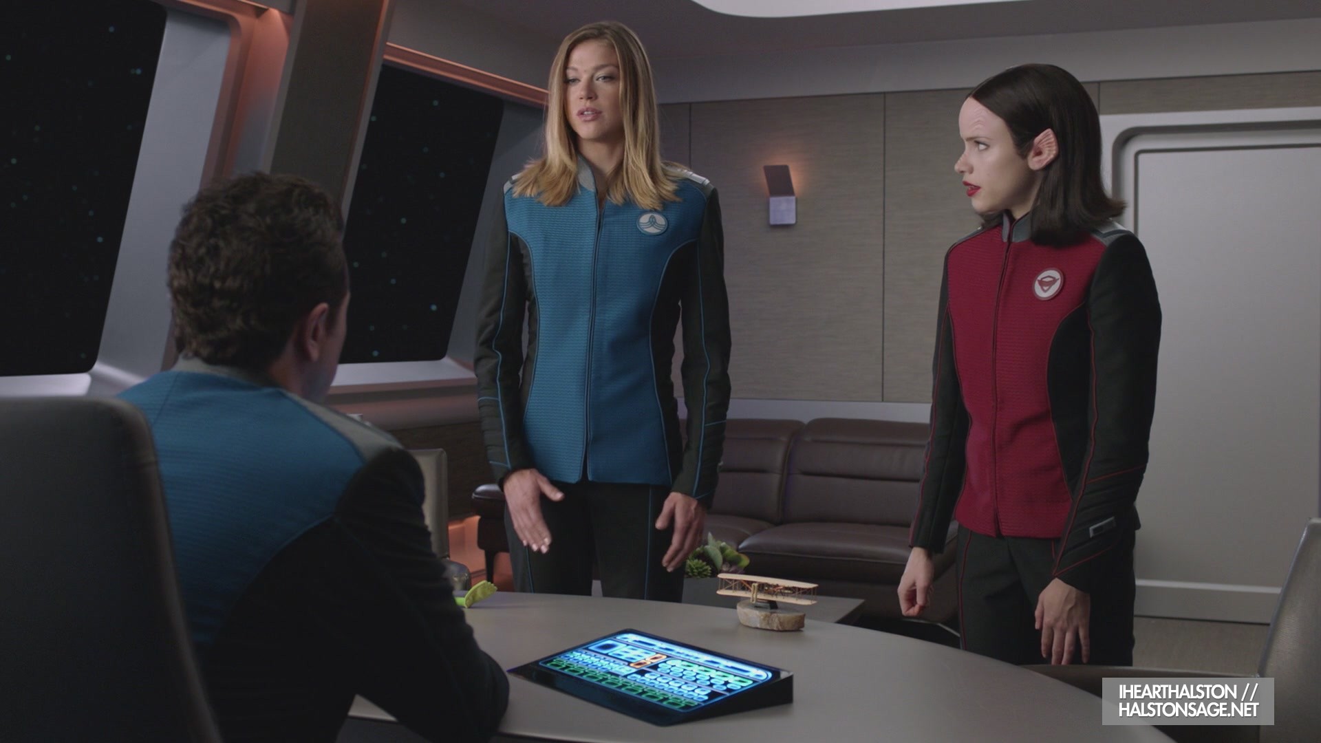 iHeartHalston_HalstonSageNet_TheOrville1x10Screencaps_495.jpg