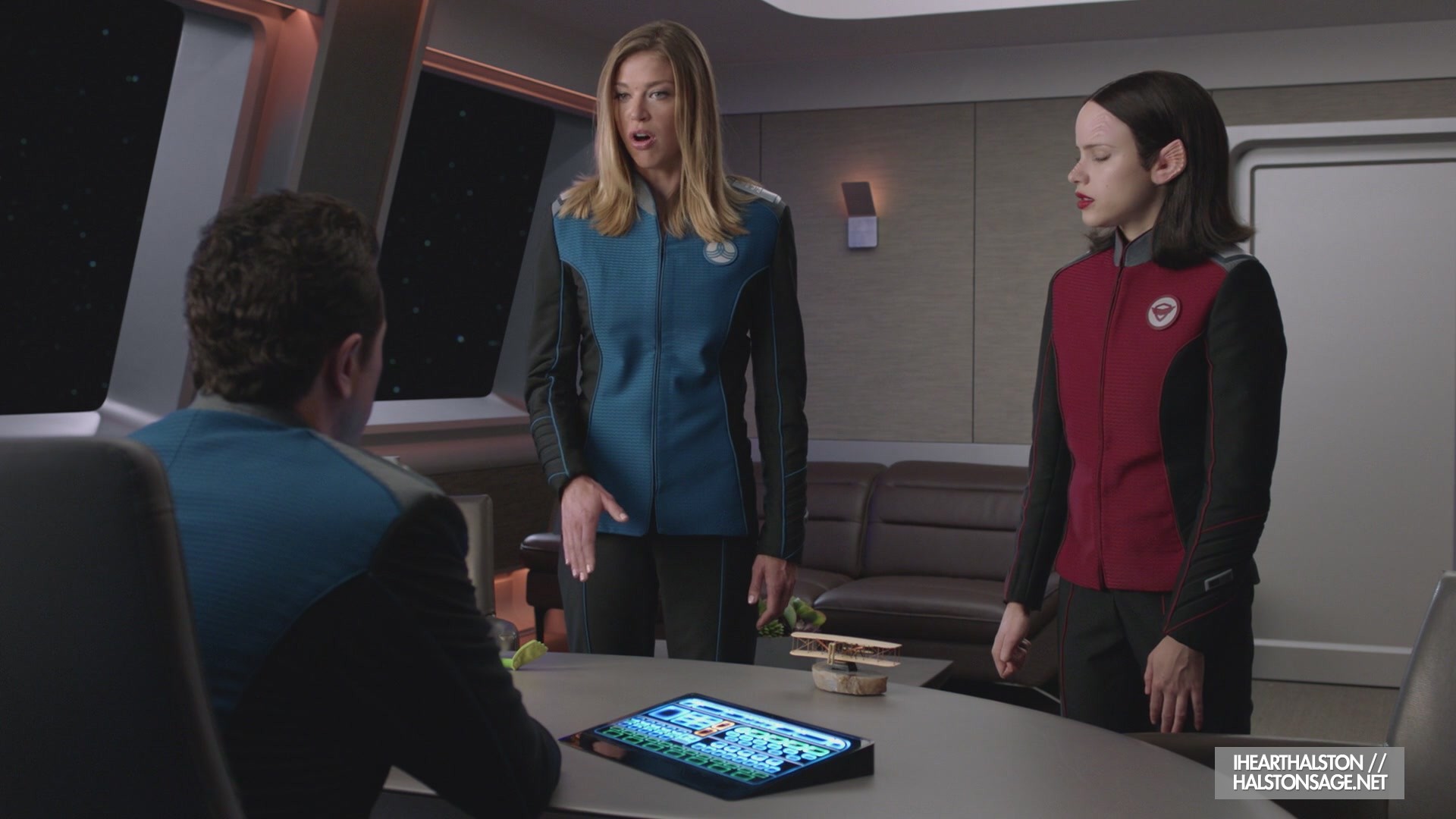 iHeartHalston_HalstonSageNet_TheOrville1x10Screencaps_498.jpg