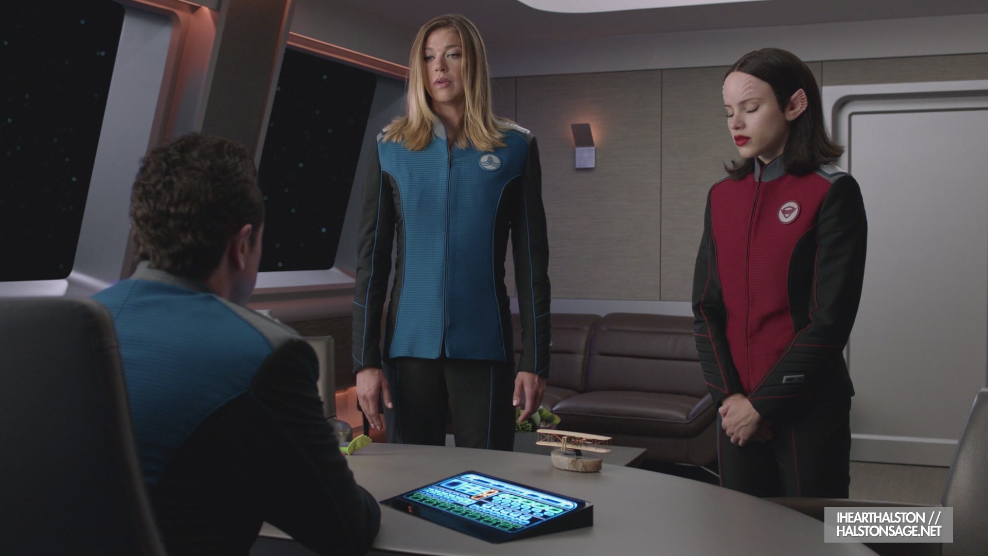 iHeartHalston_HalstonSageNet_TheOrville1x10Screencaps_499.jpg