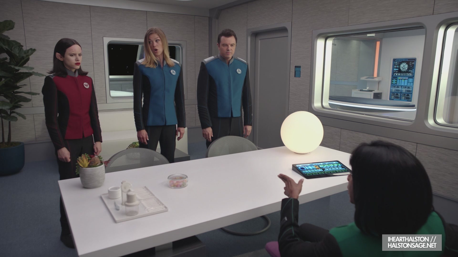 iHeartHalston_HalstonSageNet_TheOrville1x10Screencaps_501.jpg