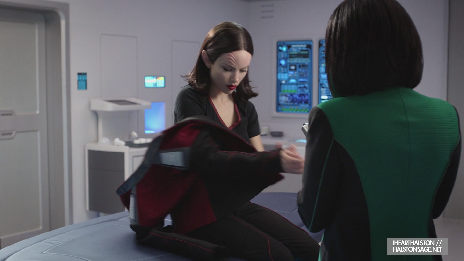 iHeartHalston_HalstonSageNet_TheOrville1x10Screencaps_519.jpg