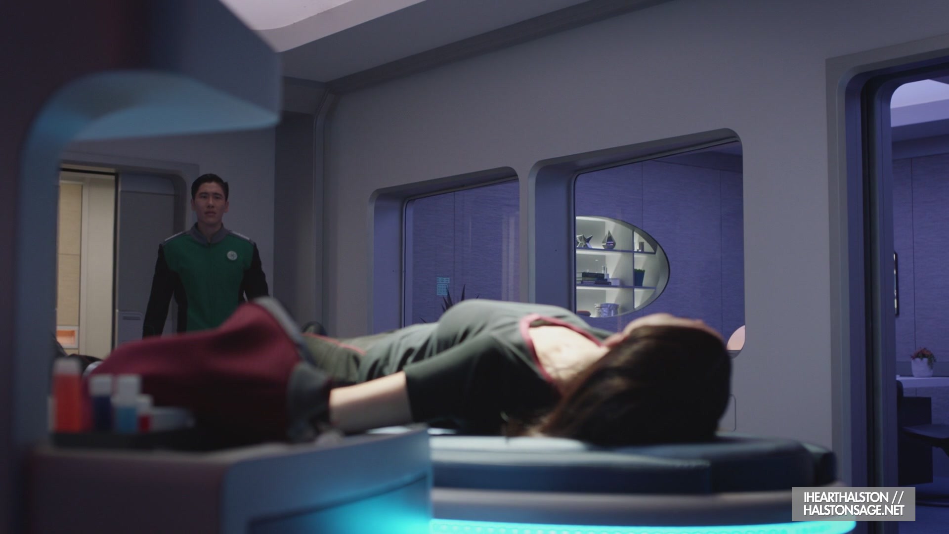 iHeartHalston_HalstonSageNet_TheOrville1x10Screencaps_561.jpg