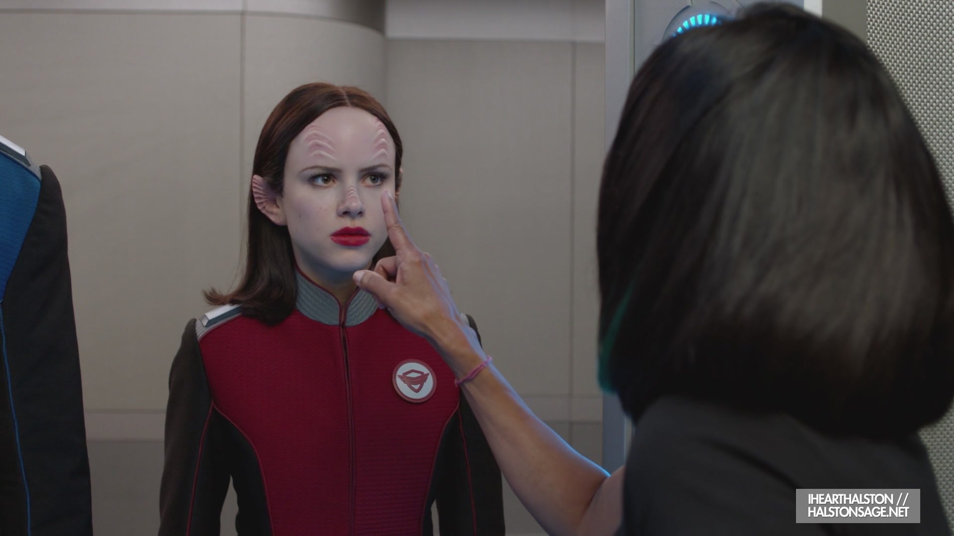 iHeartHalston_HalstonSageNet_TheOrville1x10Screencaps_622.jpg