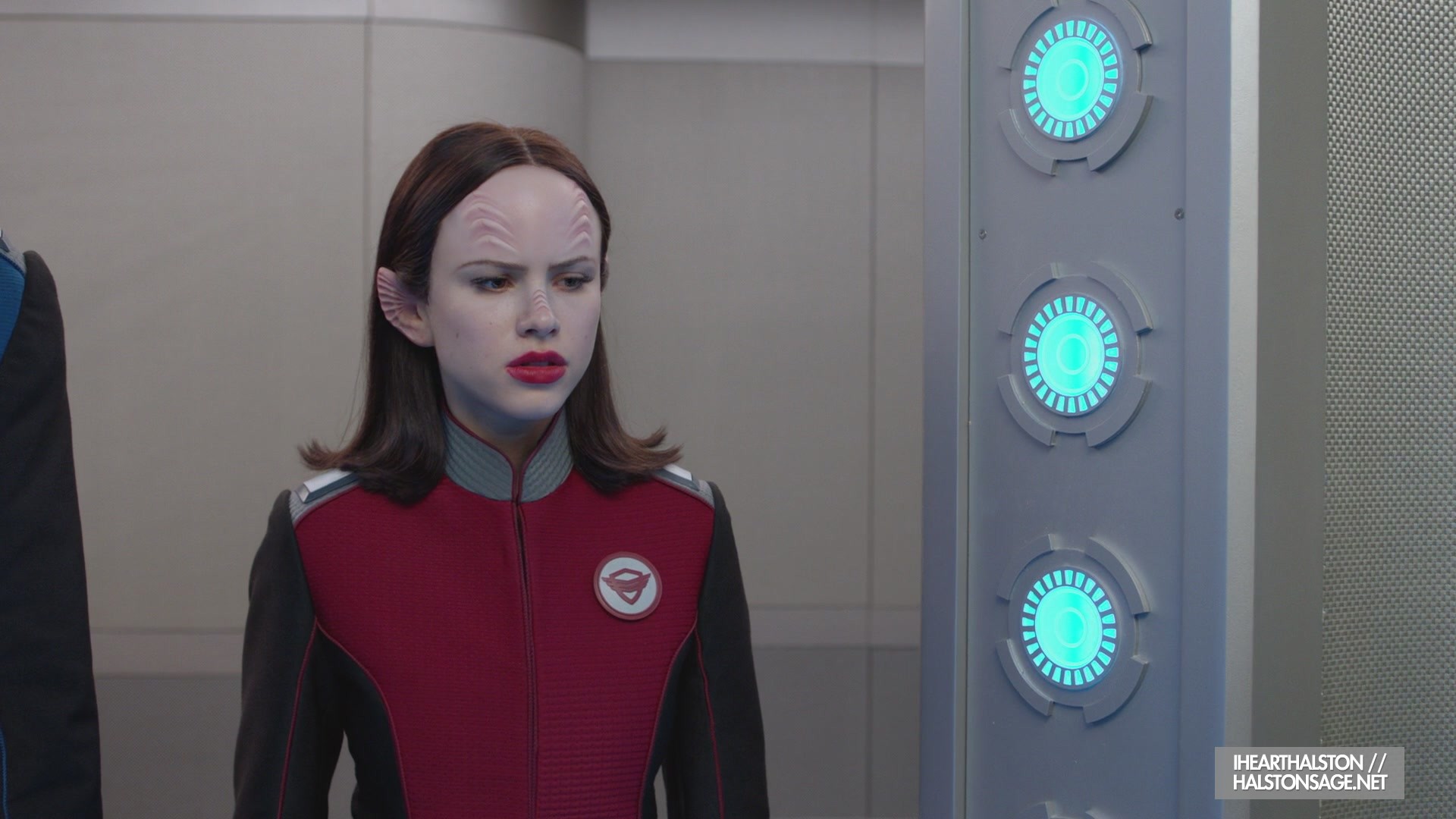 iHeartHalston_HalstonSageNet_TheOrville1x10Screencaps_626.jpg