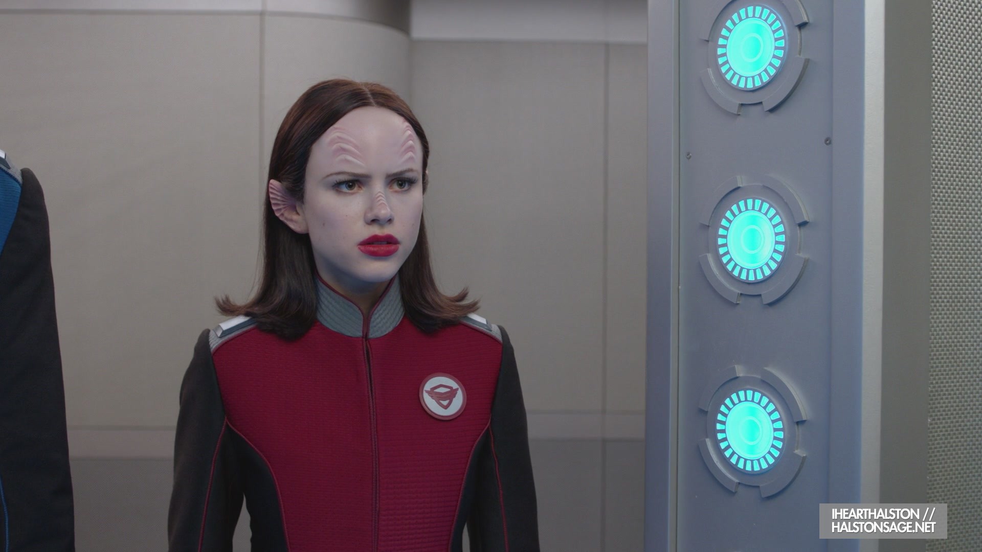 iHeartHalston_HalstonSageNet_TheOrville1x10Screencaps_627.jpg