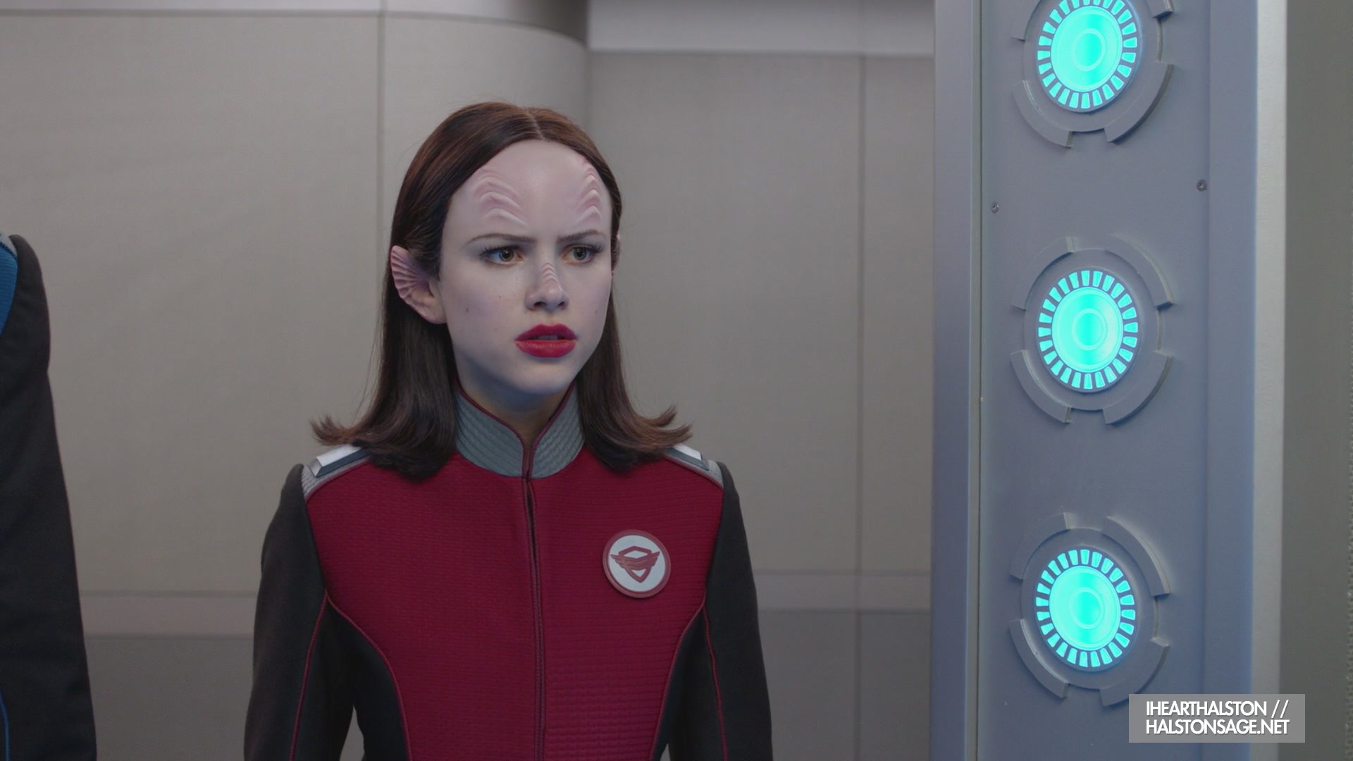 iHeartHalston_HalstonSageNet_TheOrville1x10Screencaps_628.jpg