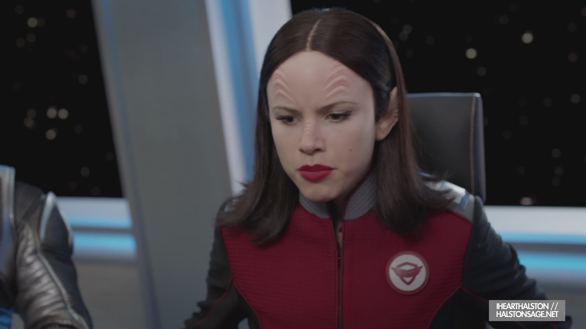 iHeartHalston_HalstonSageNet_TheOrville1x10Screencaps_640.jpg