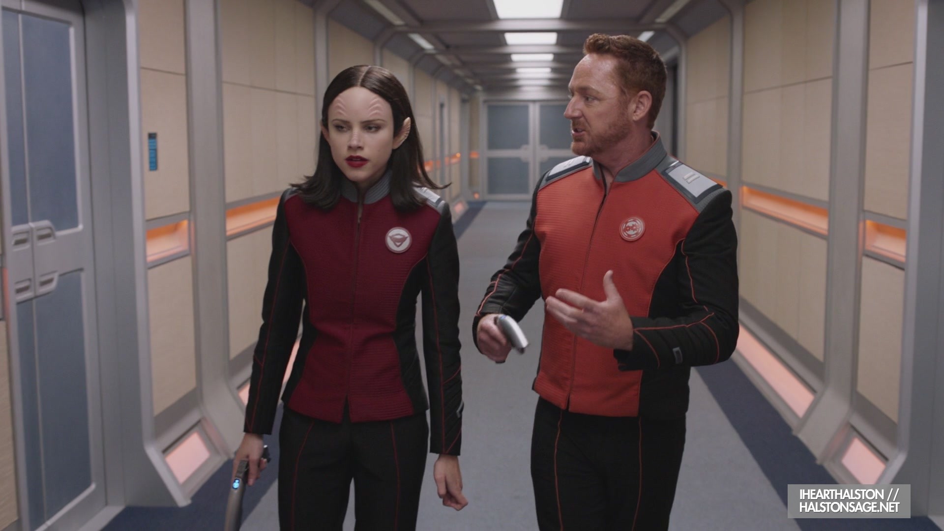 iHeartHalston_HalstonSageNet_TheOrville1x10Screencaps_675.jpg