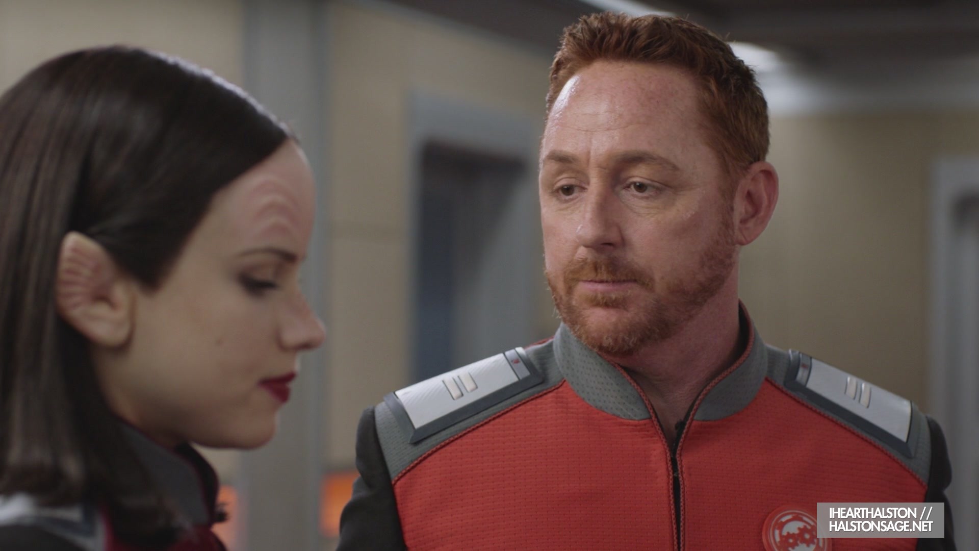 iHeartHalston_HalstonSageNet_TheOrville1x10Screencaps_690.jpg