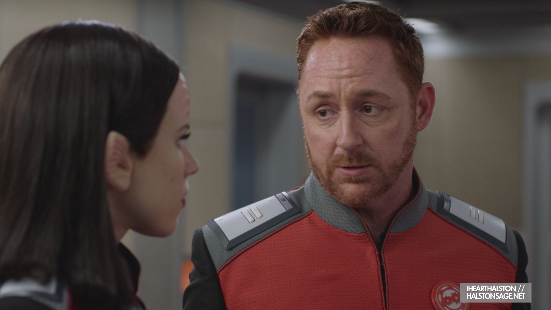 iHeartHalston_HalstonSageNet_TheOrville1x10Screencaps_700.jpg