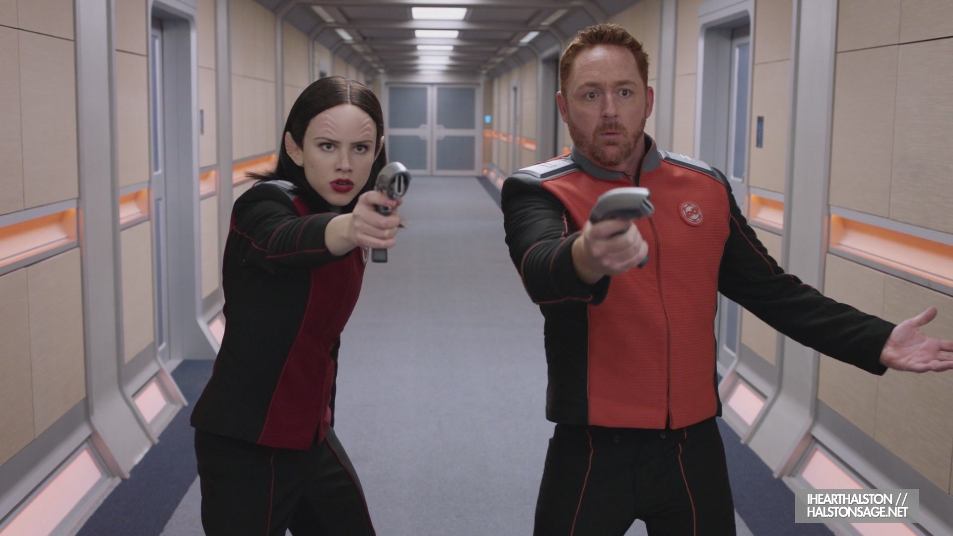 iHeartHalston_HalstonSageNet_TheOrville1x10Screencaps_707.jpg