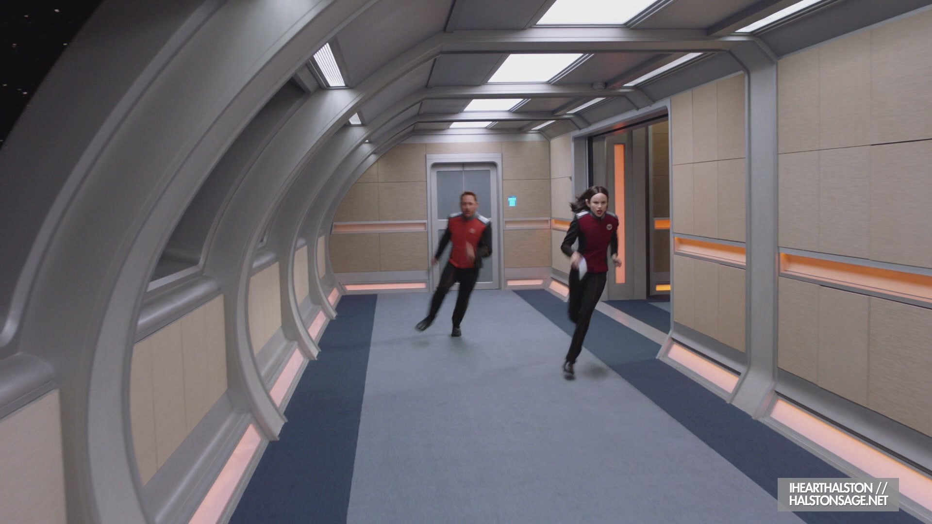 iHeartHalston_HalstonSageNet_TheOrville1x10Screencaps_711.jpg