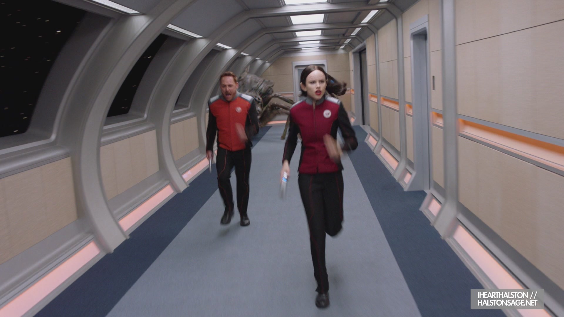 iHeartHalston_HalstonSageNet_TheOrville1x10Screencaps_713.jpg