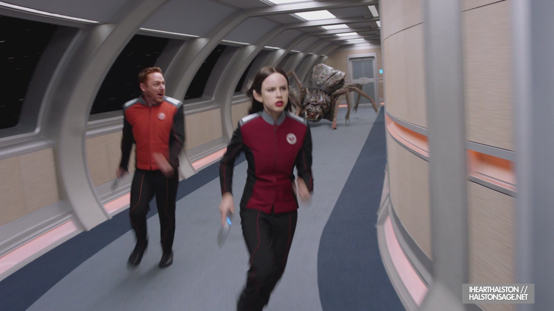 iHeartHalston_HalstonSageNet_TheOrville1x10Screencaps_714.jpg