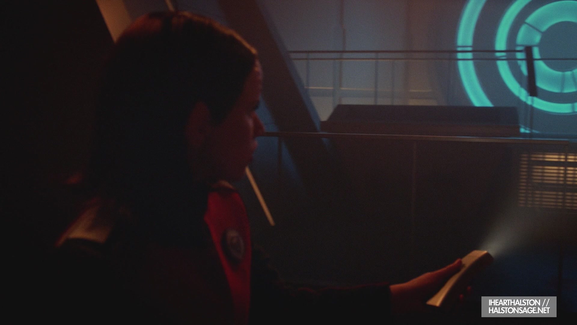 iHeartHalston_HalstonSageNet_TheOrville1x10Screencaps_858.jpg