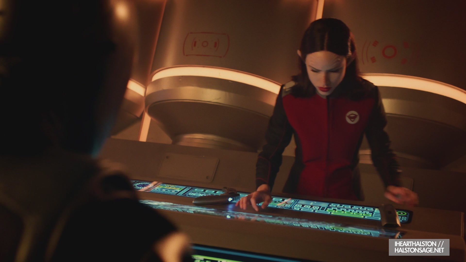 iHeartHalston_HalstonSageNet_TheOrville1x10Screencaps_905.jpg